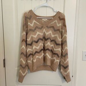 EUC | ILLA ILLA women’s chevron patterned soft‎ knit v-neck sweater — M/L